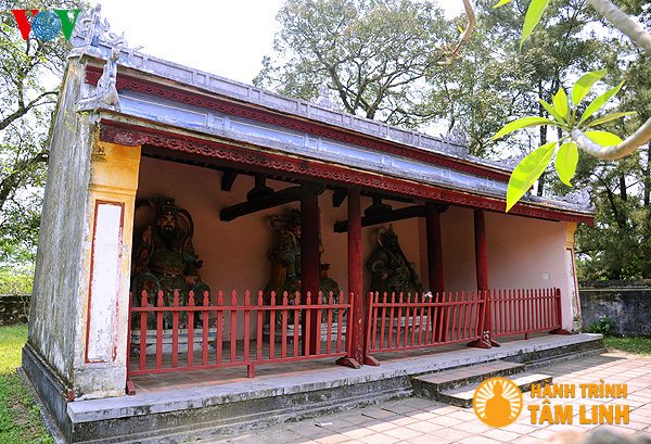 Nhà Lôi gia chùa Thiên Mụ ( Thành phố Huế )